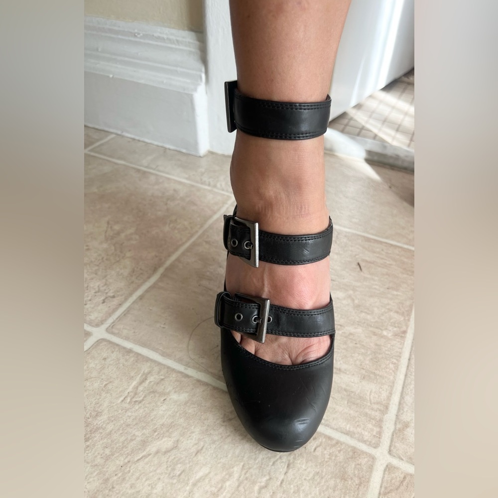 =Black Leather ALDO Strappy Heels Sz 5=